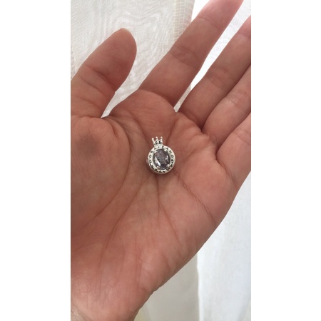 Charm Pan chữ O vương miện gắn đá bạc 925 nhungsophie