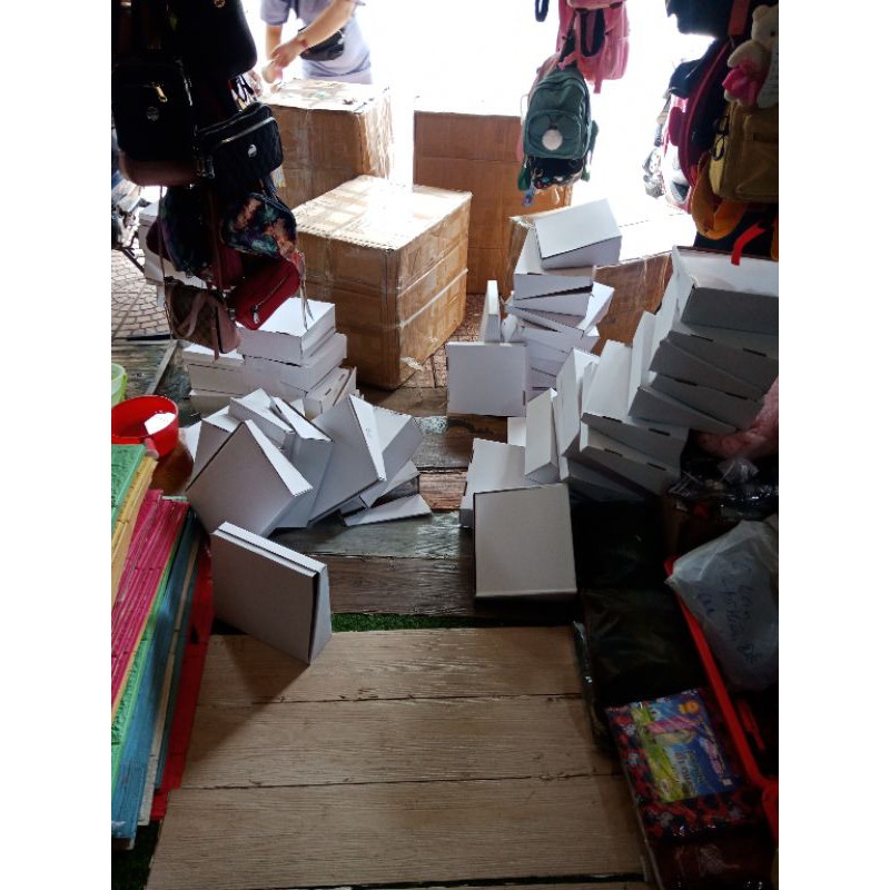 Ví cầm tay sang trọng  đi tiec