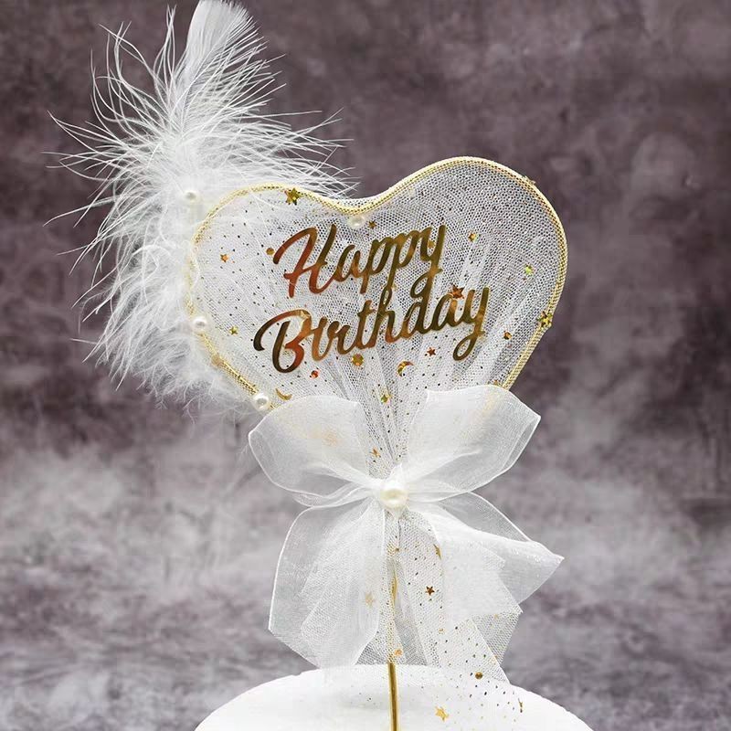 Phụ kiện trang trí bánh kem hình trái tim đính lông vũ thiết kế sang trọng