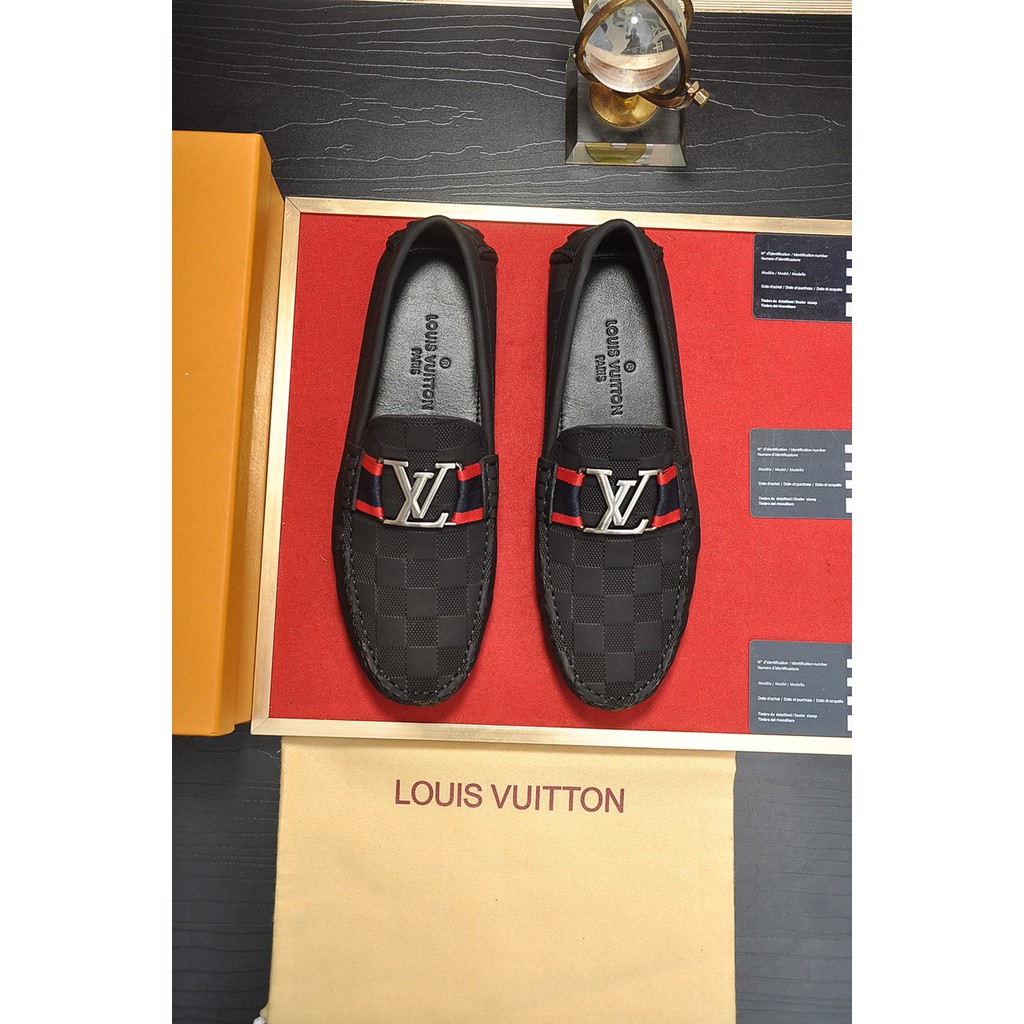 Giày lười nam da thật Louis Vuitton LV thiết kế cổ điển, sang trọng, mặt da in nổi độc đáo