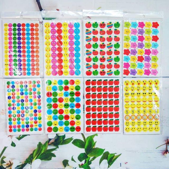 Stickers mặt cười và ngôi dao (1 tấm 10 tờ)