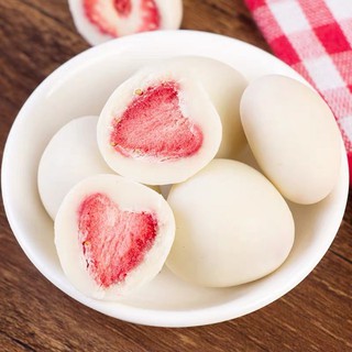 KẸO SOCOLA BỌC DÂU TÂY