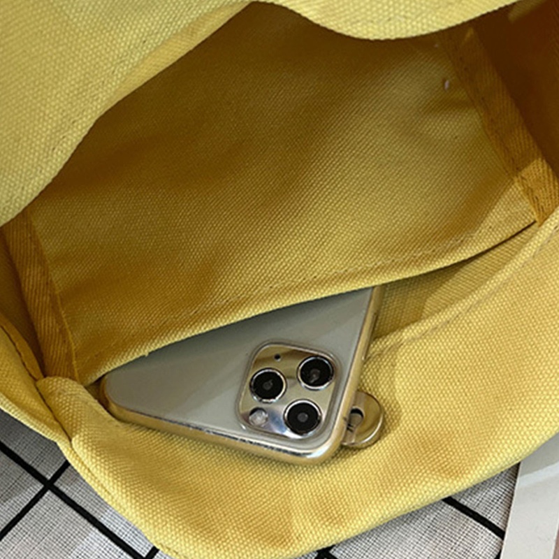 Ví Cầm Tay Hình Miếng Phô Mai Ngộ Nghĩnh Kèm Dây Đeo