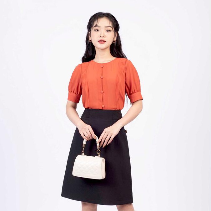 Áo sơ mi cổ tròn, ngực kẹp bèo hai bên, tay cộc, bồng MMOutfit M-AO061021234