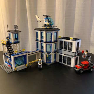 (HÀNG CÓ SẴN) Mẫu lắp ráp Trụ Sở Cảnh Sát Truy Bắt Tội Phạm Bela 10660