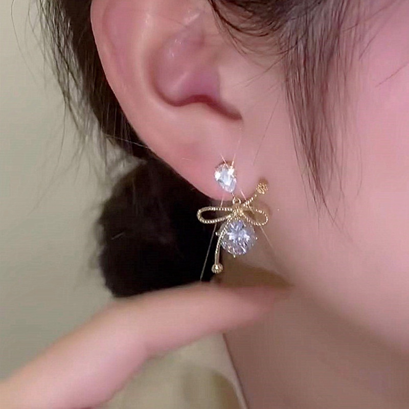 Bông Tai Đính Đá Zircon Sang Trọng Cho Nữ