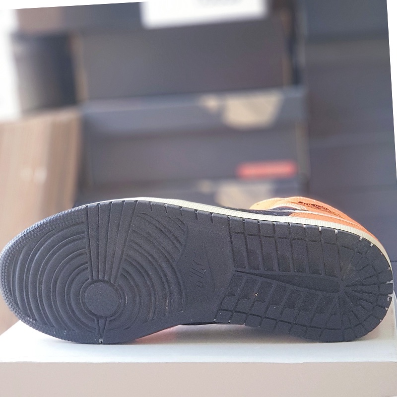 Giày Nike Air Jordan 1 Mid Black Cone, nhiều size, real 2hand