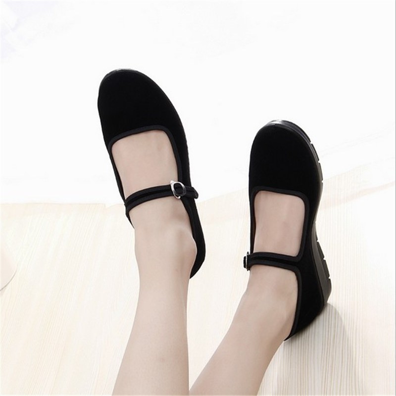 Giày nhung búp bê vải đen đế cao su phong cách Bắc Kinh nhẹ nhàng cổ xưa - có sẵn | BigBuy360 - bigbuy360.vn