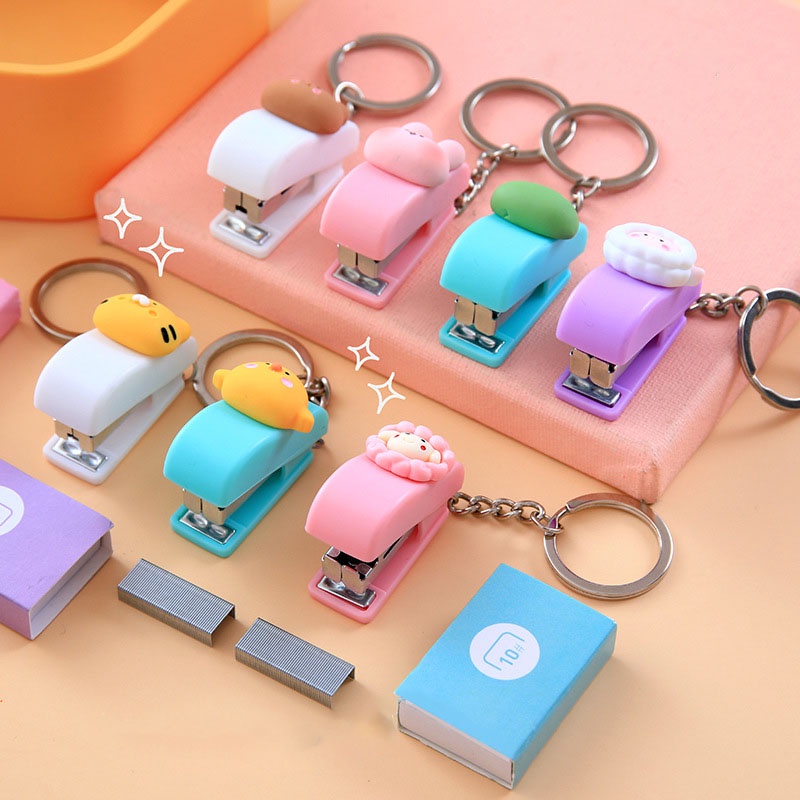 Móc Khóa Gắn Ghim Bấm Giấy Mini Staples