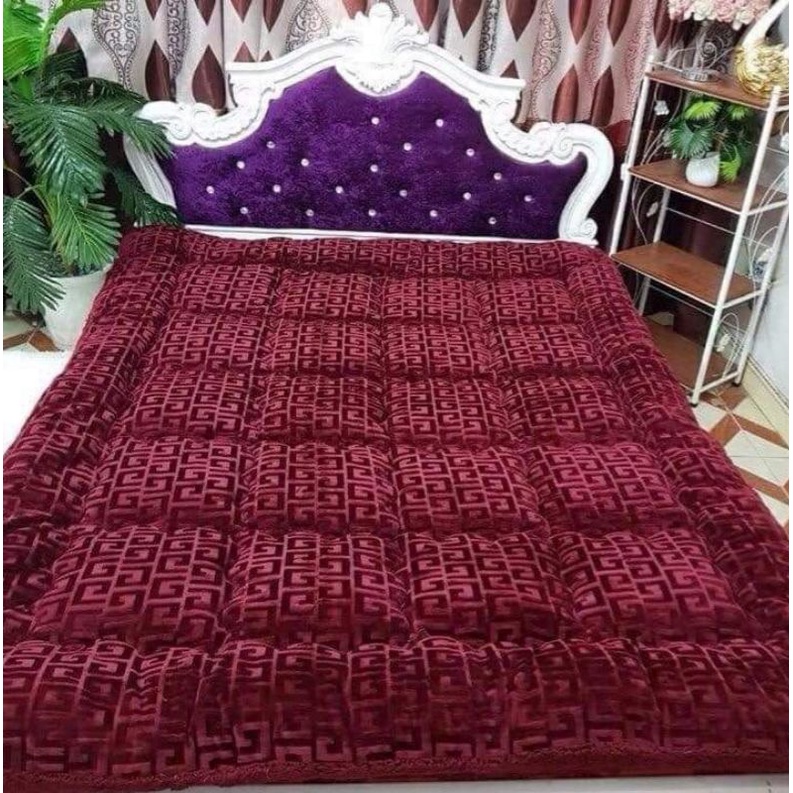 CHĂN LÔNG CỪU CHỮ VẠN CAO CẤP