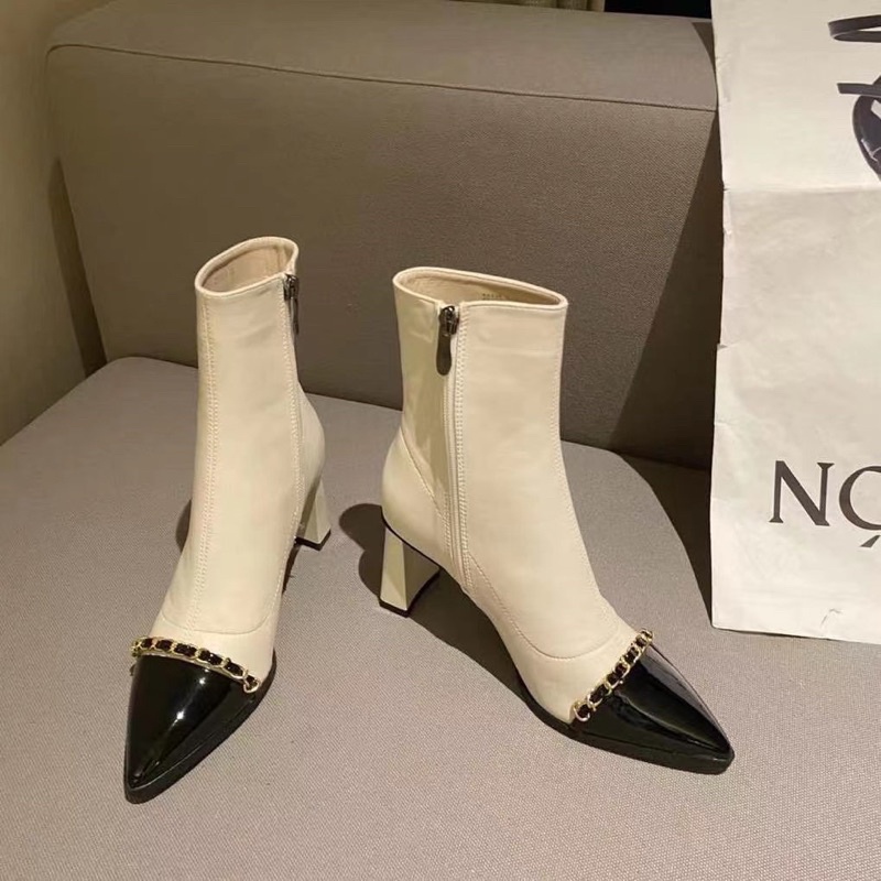 boots nữ bốt cổ cao gót vuông dẹt mũi nhọn đen da bóng xích thời trang Hàn quốc (fullbox)
