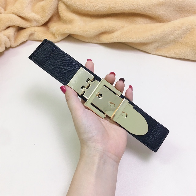 Dây nịt thun nữ mặt kim loại