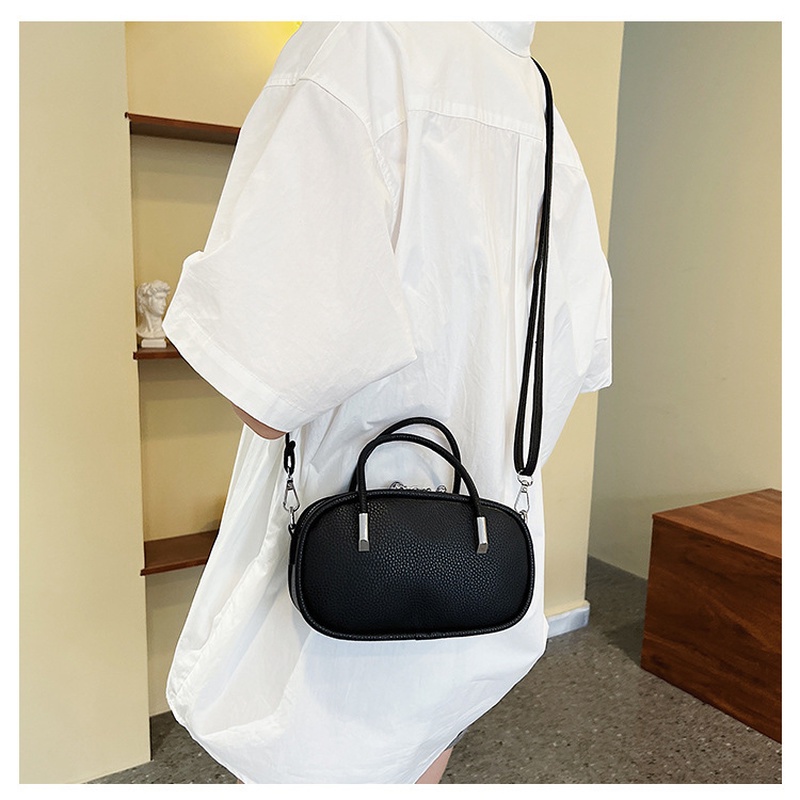 Túi Đeo Chéo Hình oval Đơn Giản Màu Trơn Phong Cách Hàn Quốc Thời Trang Mùa Hè 2022 NB00346