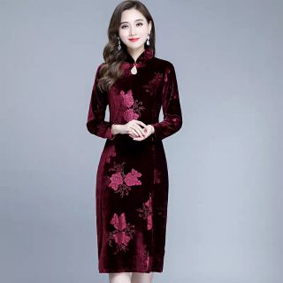 Đầm dự tiệc trung niên