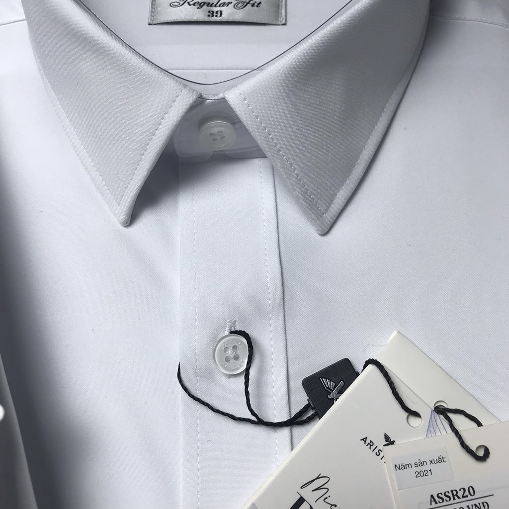 Áo sơ mi nam ngắn tay Aristino màu trắng trơn siêu nhẹ nhanh khô, dáng rông tà lượn có túi ASSR20