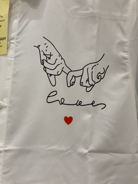 ÁO SƠ MI CẶP, ÁO SƠ MI ĐÔI NAM NỮ TAY DÀI TRẮNG ĐEN IN THÊU BÀN TAY THÊU TRÁI TIM HÀN QUỐC KATE LỤA MÁT KHONG NHAN | BigBuy360 - bigbuy360.vn