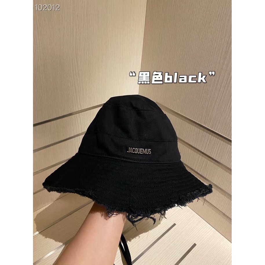 Niche Hyuna Mũ Bucket Cột Dây Bằng Vải Bạt Nhãn Kim Loại Phong Cách jacquemus