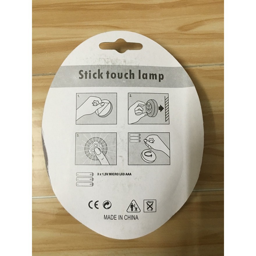 Đèn LED dán tường loại 4 bóng tiện dụng