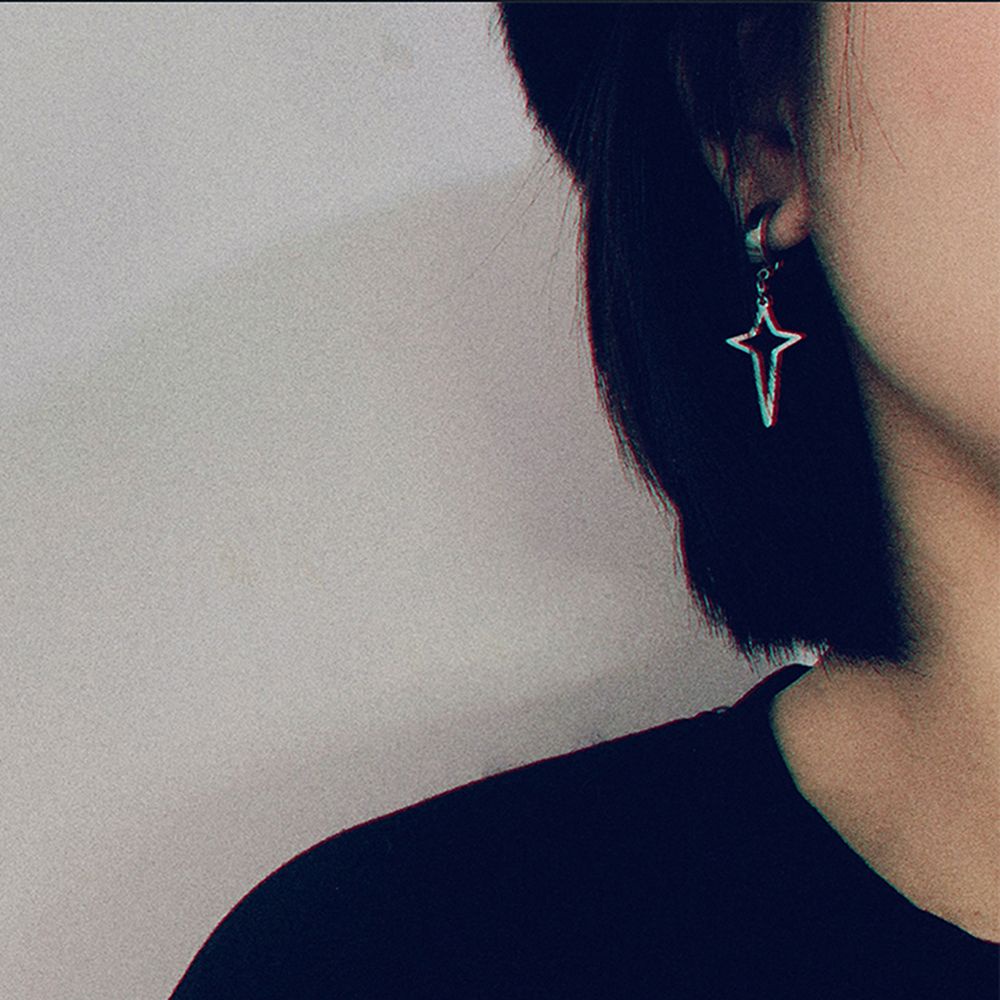 Khuyên kẹp vành tai bằng thép không gỉ hình chữ thập phong cách Hàn Quốc cho nam