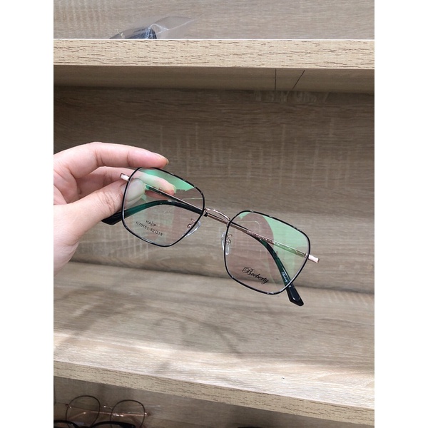 Gọng kim loại vuông cao cấp mạ titan