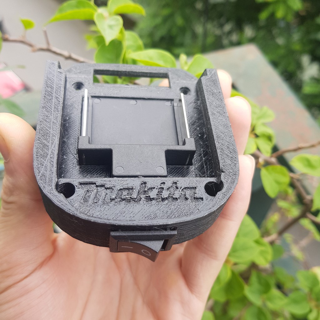 Đế chuyển pin Makita có công tắc đế pin makita chân gài