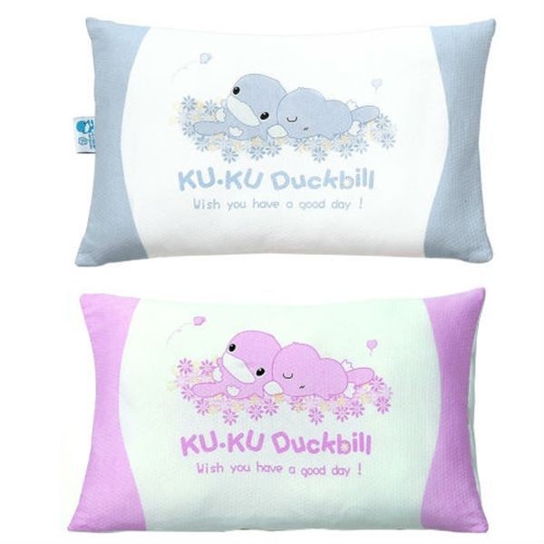 Gối nằm cho bé Kuku Duckbill Ku2021 23x35cm( màu ngẫu nhiên)