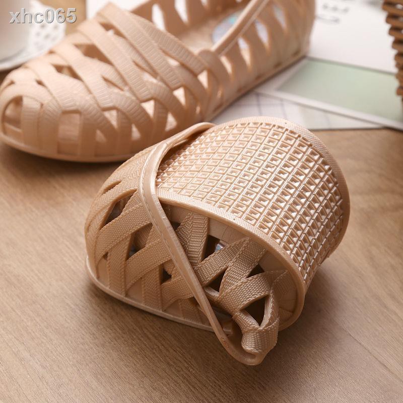 Giày Sandal Nhựa Đục Lỗ Đế Bằng Chống Trượt Dành Cho Nữ