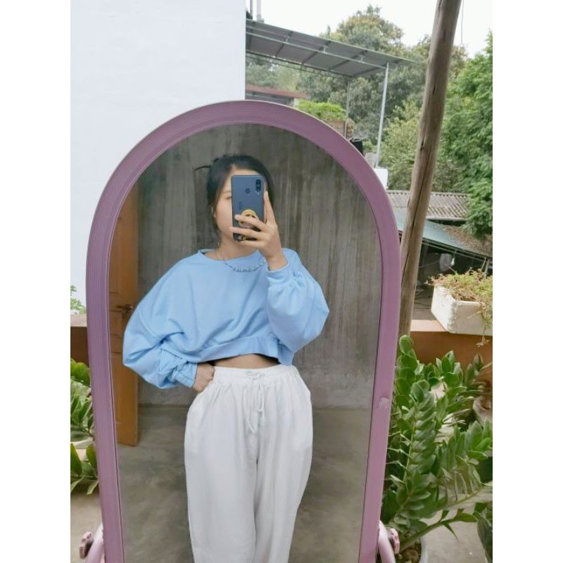 Áo sweater nỉ croptop xanh dương kèm quần bomber trắng thể thao năng động, cá tính kèm ảnh thật MS123