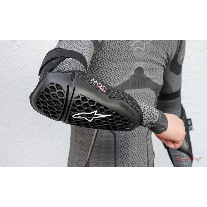 Giáp Tay Bionic Plus Elbow Protector-Size S/M-Black chính hãng Dainese