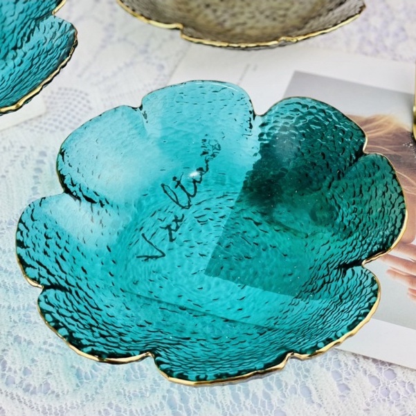 Đĩa thủy tinh pha lê hình hoa anh đào viền vàng sang trọng chọn nhiều màu nhiều size