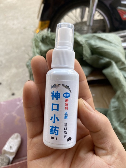 Tinh dầu xịt dụ cá lọ 50ml