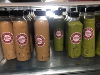 Chai nhựa tròn nắp đen 330ml