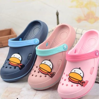 (SẴN) Dép cross kèm sticker hình thú xinh xinh