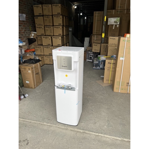 Máy làm nóng lạnh nước uống ,  cây nước nóng lạnh Kangaroo KG60A3 hút bình