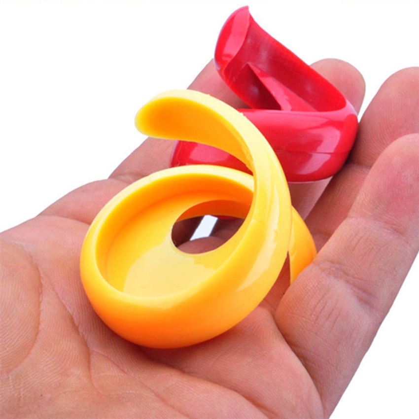 Dụng Cụ Cắt Xúc Xích Tiện Lợi Cho Nhà Bếp