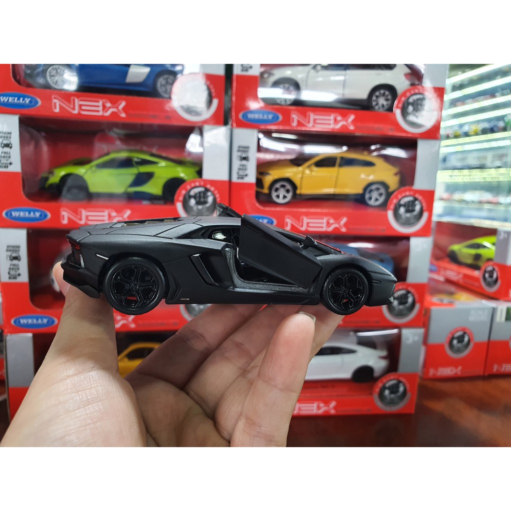 Xe Mô Hình Lamborghini Aventador Coupe LP700-4 1:34 Welly ( Đen )