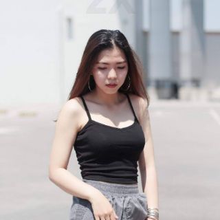 Áo Croptop 2 Dây Màu Đen