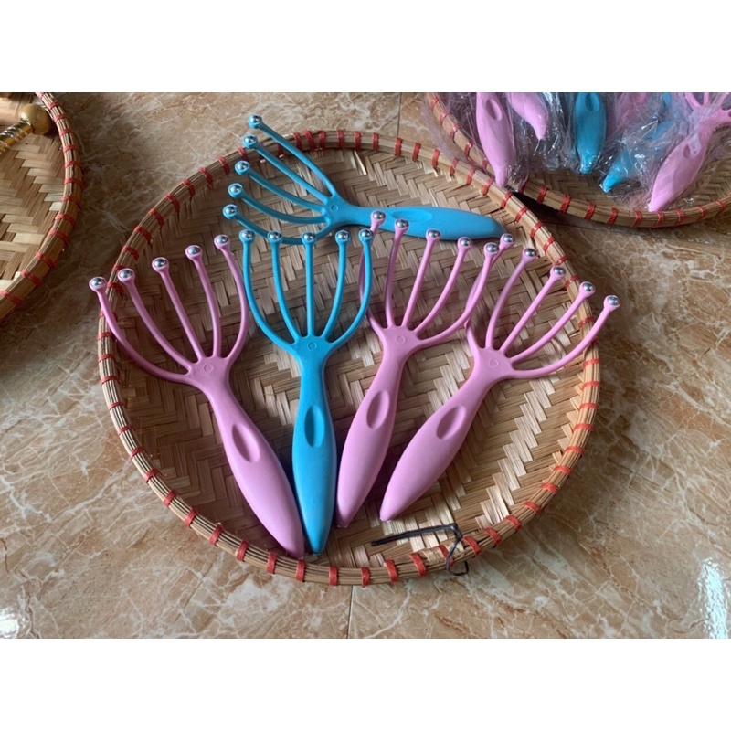 Cây massage đầu giúp giảm căng thẳng