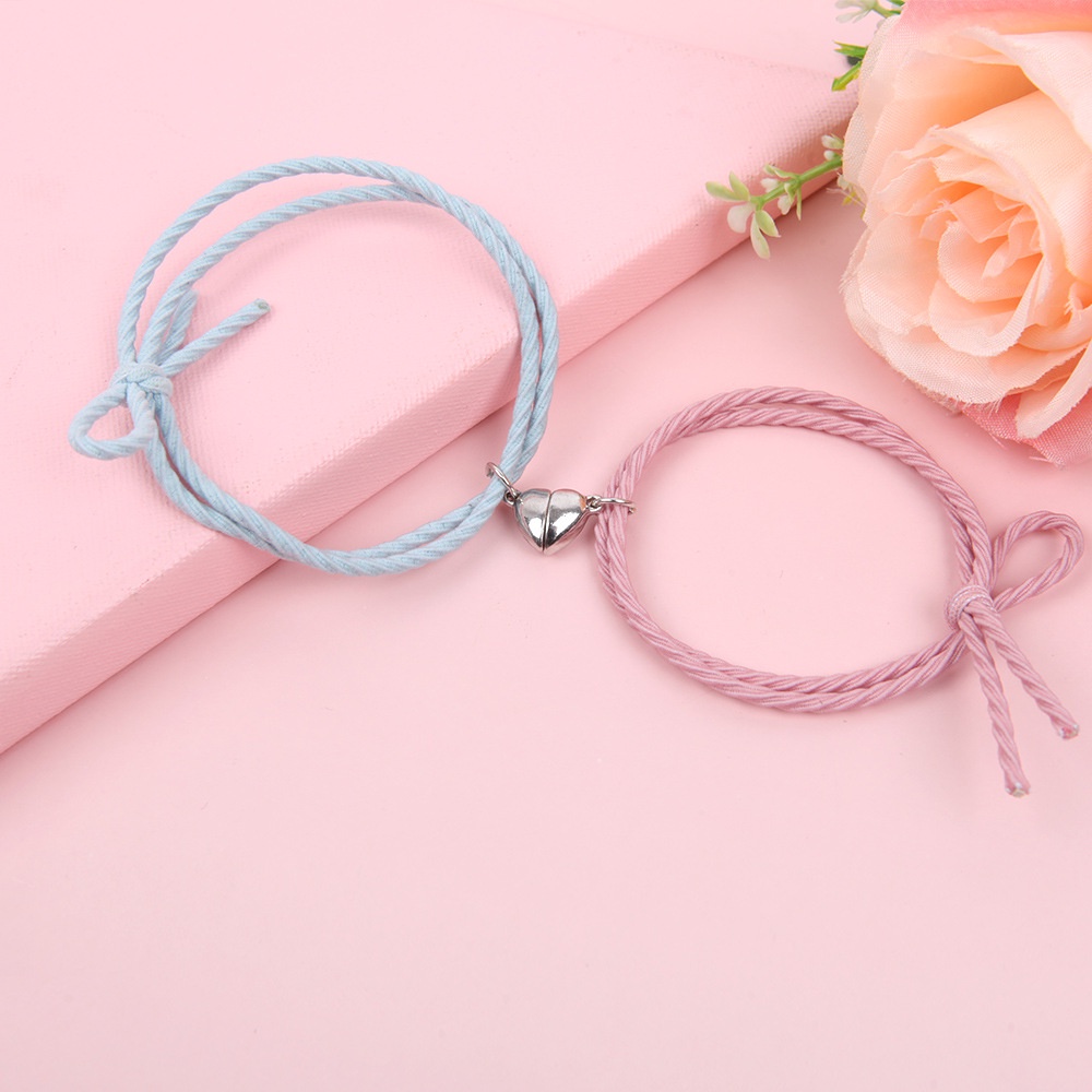 One Vòng Tay Mặt Nửa Trái Tim Cho Cặp Đôi