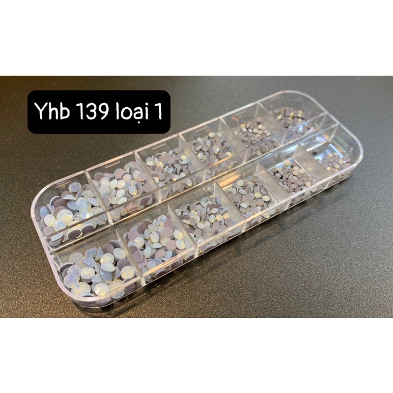 Đá yhb loại 1 1400v/khay bao sáng bao bền không bong chân