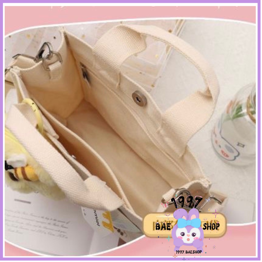 Túi xách vải canvas kèm charm gấu Lotso