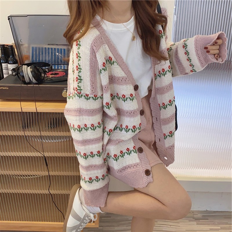 áo len nữ khoác ngoài đính cúc siêu yêu