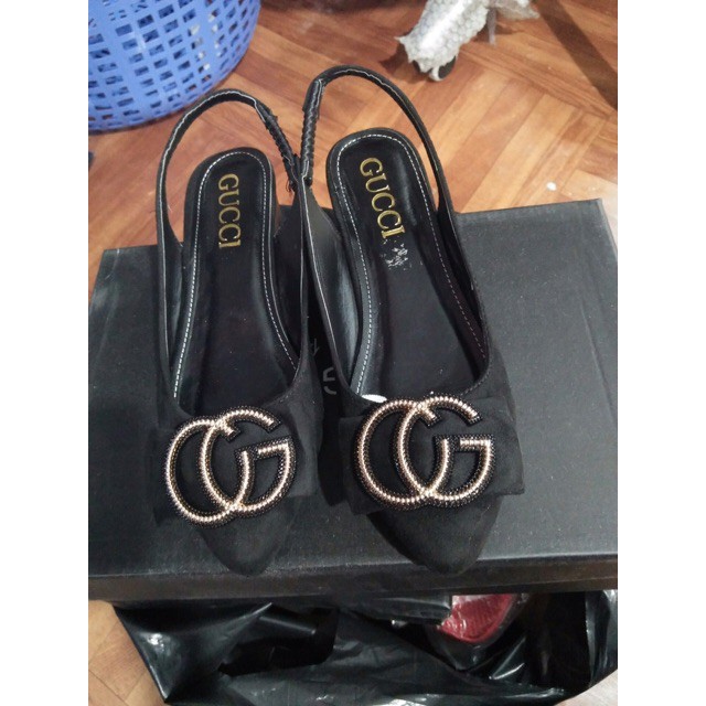 Giày búp bê hở gót I Giày sandal bịt mũi CG da lộn gót cao 2p max chảnh cực dễ đi | BigBuy360 - bigbuy360.vn