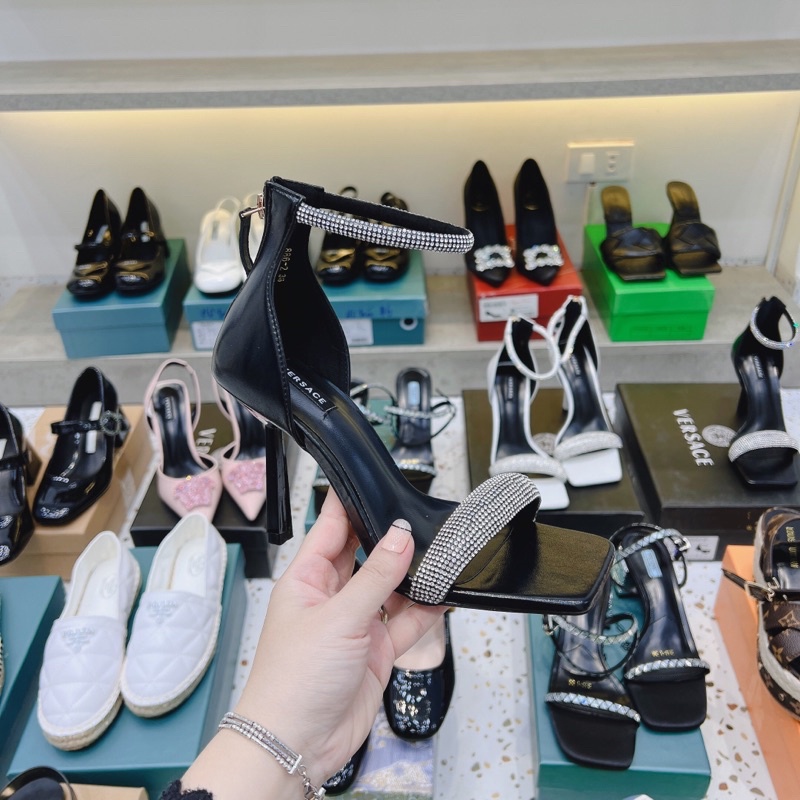 Sandal cao gót siêu hot fullbox hàng cao cấp