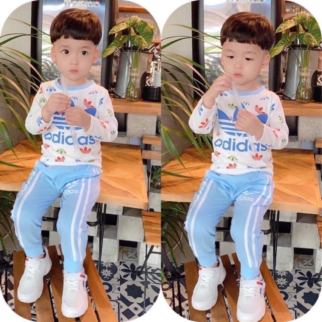 Bộ adidas.