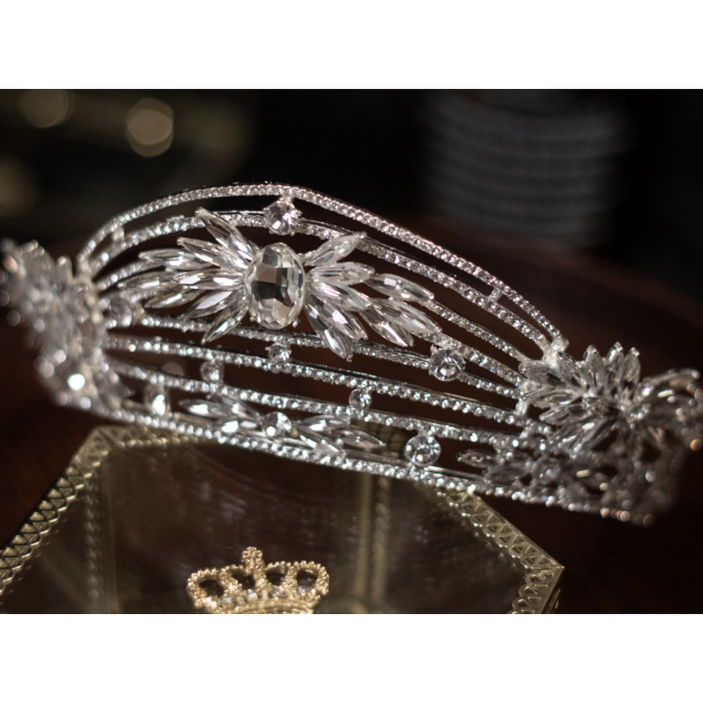 Vương miện cô dâu viền đá mẫu mới sang trọng TP HCM Giangpkc Sp220737
