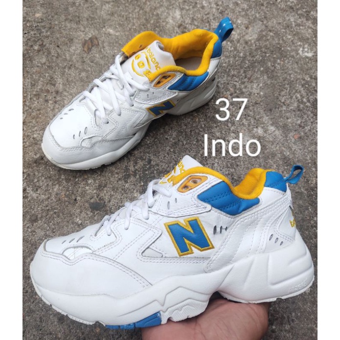 giày thể thao newbalanceeee hàng thật 2hand chính hãng độ mới cao , phối màu đẹp, size37 chân 23cm , cond9,5