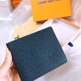 Ví nam L.v gấp