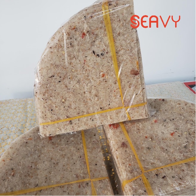 Bánh tráng dừa nướng đậm nước cốt dừa gia vị ớt tiêu, gói 16 cái, 850 gram - Seavy