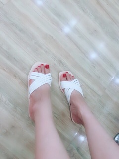 [ SALE]. Dép lê chéo da mềm